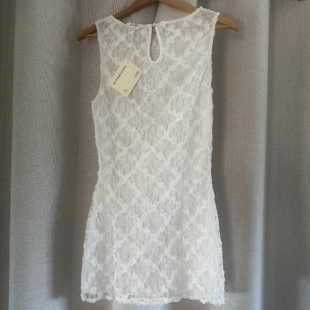 White lace dress